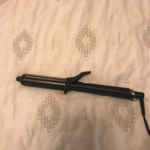 GHD professional 1.25 in curling iron